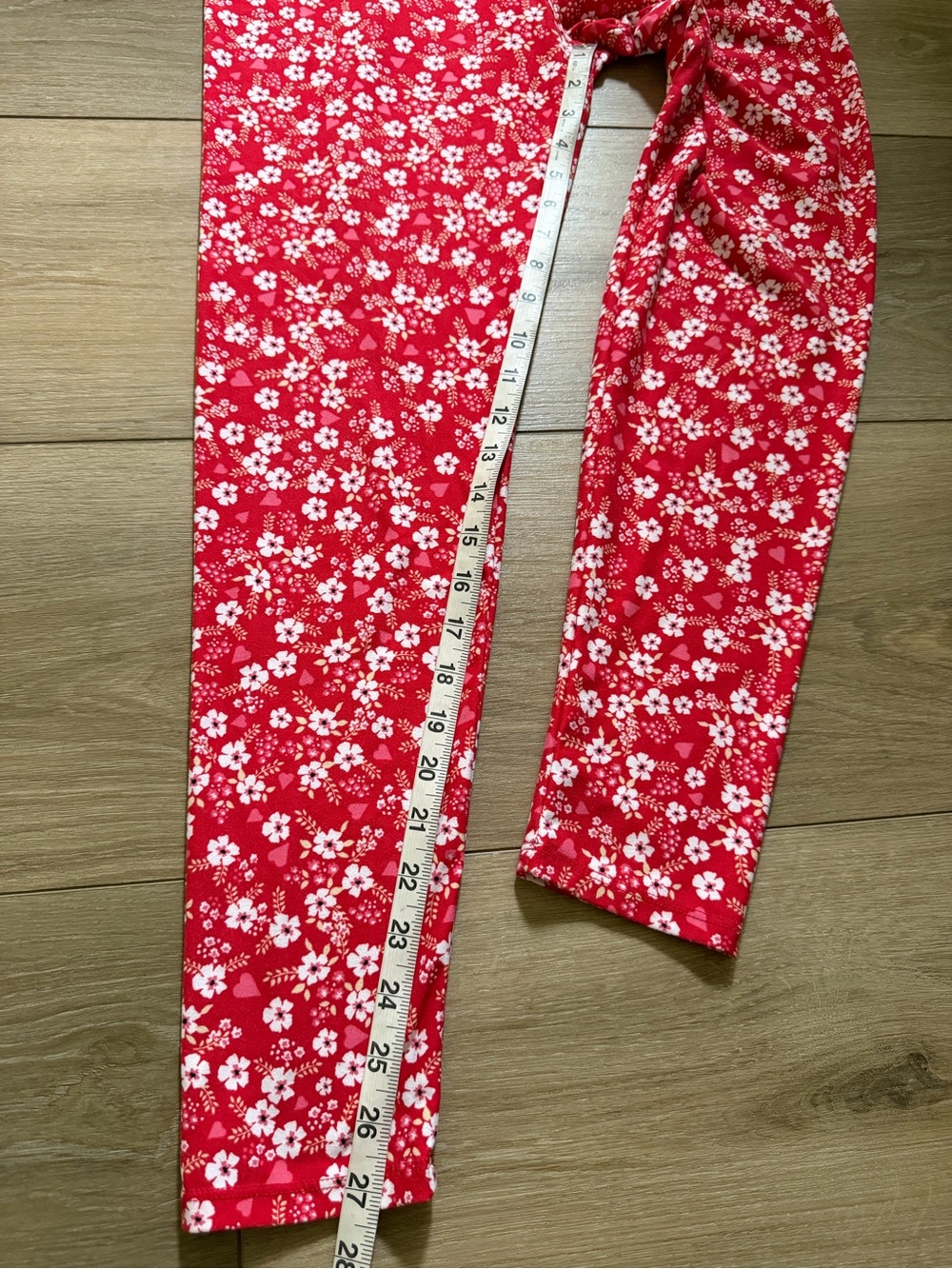 LULAROE Vibrant Red Floral Leggings EUC - Picture 6 of 9